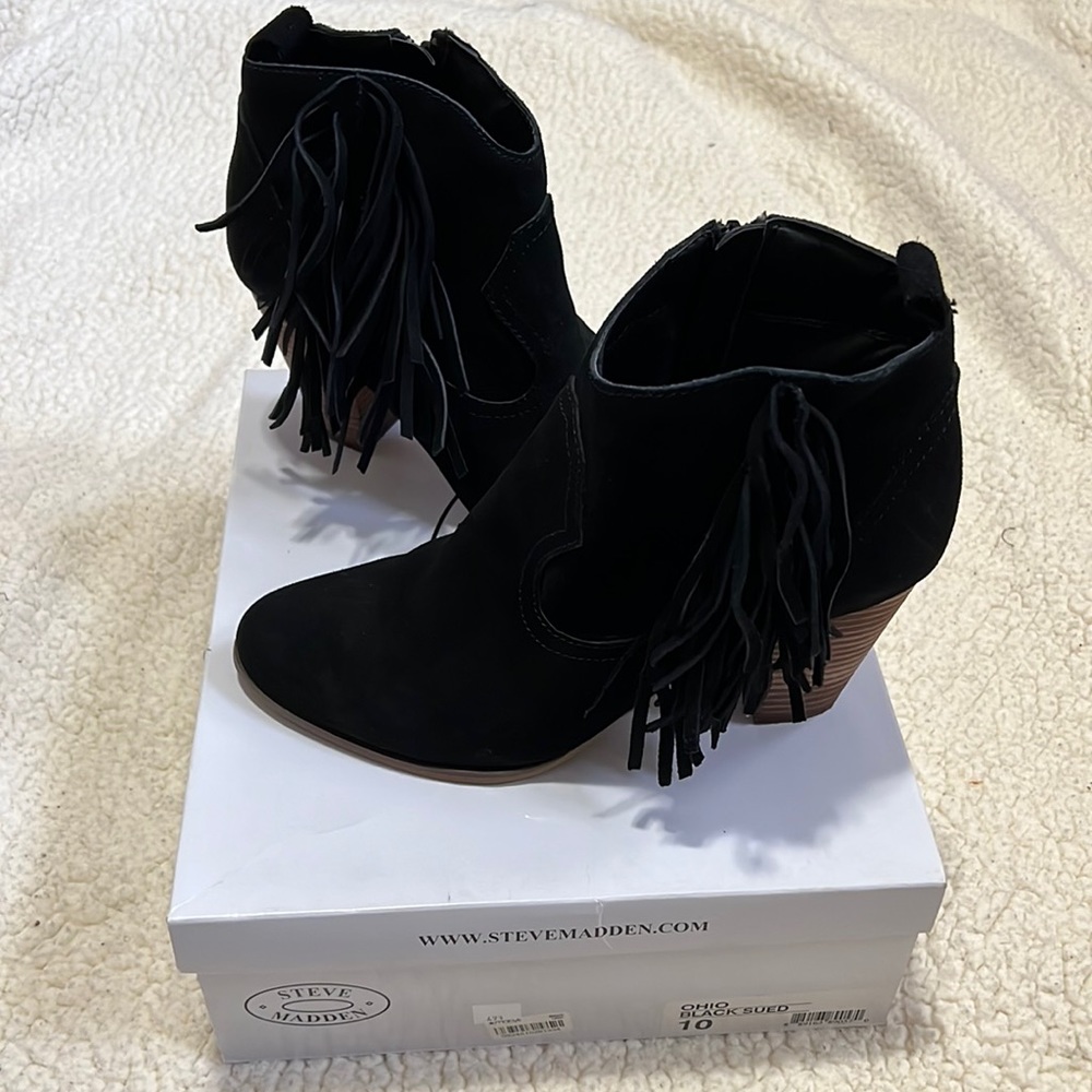 Steve Madden Ohio Black Suede Fringe Booties Sz 10